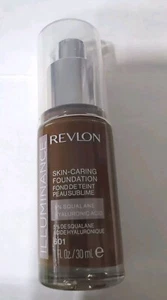 Revlon Illuminance Skin-Caring Foundation 601 Soft Nutmeg w/ Hyaluronic Acid - Picture 1 of 4