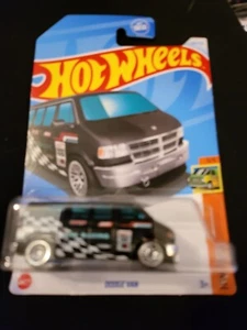 2024 Hot Wheels #248 HW Vans 5/5 DODGE VAN PURPLE New Near Mint - Picture 1 of 2