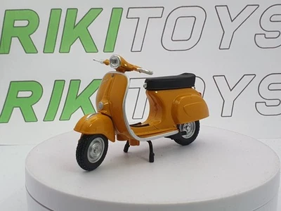 Piaggio Vespa 50 R Maisto 1/18 Arancione 1973 - Immagine 1 di 4