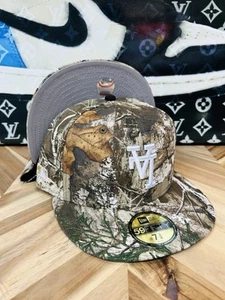 Sombrero New Era Club Exclusivo Logo Al revés Árbol Real LA Dodgers Ajustado 7 3/8 - Imagen 1 de 4