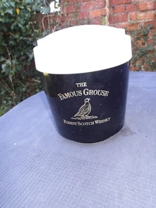 Famoso cubo de hielo de whisky escocés Grouse Finest - blanco y negro con detalle dorado - Imagen 1 de 21