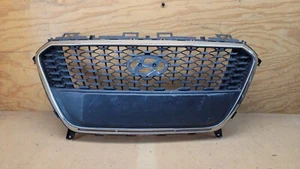2016 2017 Hyundai Sonata Hybrid Front Bumper Grille 86350-E6100 OEM "DAMAGED " - Picture 1 of 24