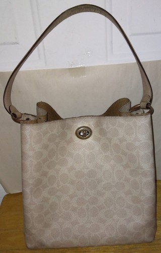 Coach 89003 Borsa a secchiello Charlie in tela rivestita firmata sabbia tortora