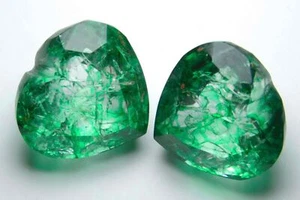 Colombian Emerald Pair Heart Cut 18.75 Ct Natural Green CERTIFIED Loose Gemstone - Picture 1 of 12