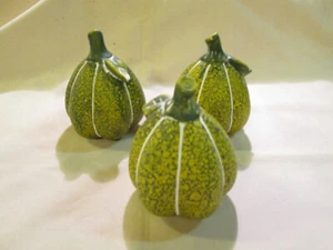 Lot of 3 Pumpkin Gourd Ceramic Thanksgiving Halloween Decor Fall Decor 4.5" - Picture 1 of 2