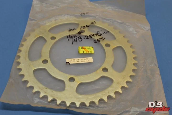 Piñón trasero Yamaha FZ6 R1 45T PIEZA # 298S-45  Foto 1 de 1