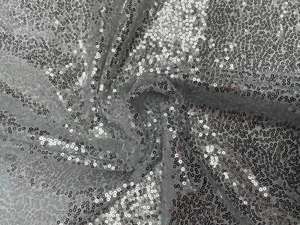 Material de tela de lentejuelas de 3 mm lentejuelas elásticas de 2 vías - 51" de ancho PLATA - Imagen 1 de 7
