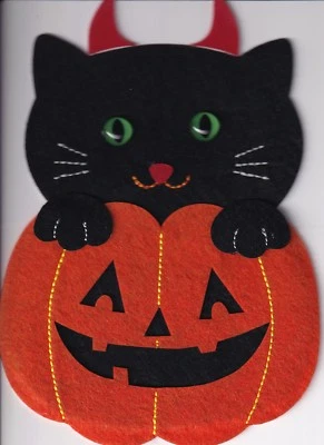 PAPYRUS HALLOWEEN GREETING CARD MSRP $ 7.95 BLACK KITTY ON PUMPKIN (A5) - Image 1 of 3