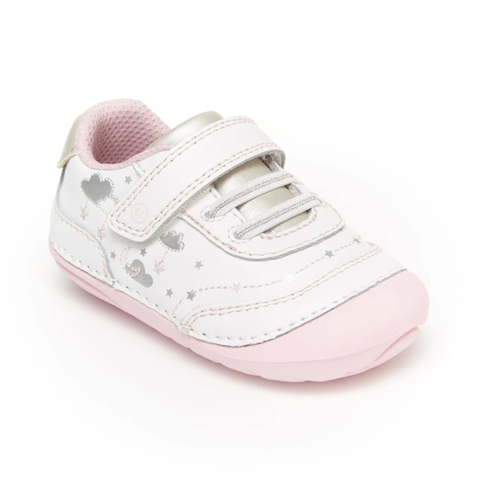 Zapato para niña SM Adalyn, blanco/plateado, 5 M US Big Kid Foto 1 de 1