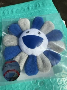 Takashi Murakami x MLB ⚾️ World Tour Tokyo Los Angeles Dodgers Flower Keychain - Picture 1 of 3