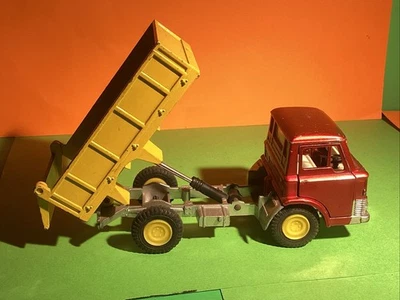 Vintage Dinky Toys 438 Ford D800 Tipper Truck Diecast Model - Image 1 of 4
