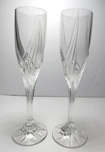 Lenox Crystal Debut Champagne Flutes Set of 2 Heavy Cut Swirl No Trim 9" Tall - Picture 1 of 8