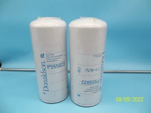 2 - Donaldson Spin-On Lube Filters P555823 NOS  (IT-74) - Picture 1 of 3