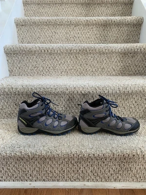 Botas masculinas Merrell Hilltop ventilador médio impermeável tamanho 7M - Imagem 1 de 4