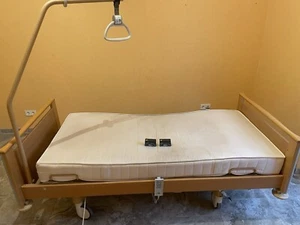 Krankenbett STIEGELMEYER Gebraucht - Bild 1 von 4