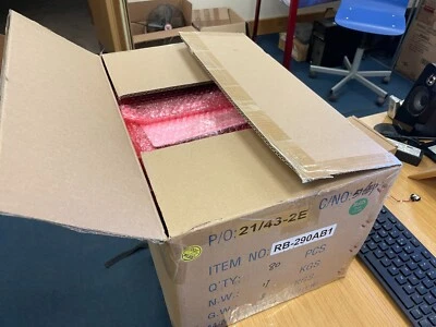 20x Job Lot, DELL RFXVK Alienware M11X UK Keyboard Backlit - Image 1 of 2