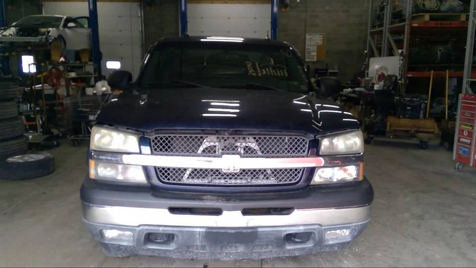 Acoplamiento de limpiaparabrisas usado para: Chevrolet Silverado 1500 2005 camioneta clásica Foto 1 de 4