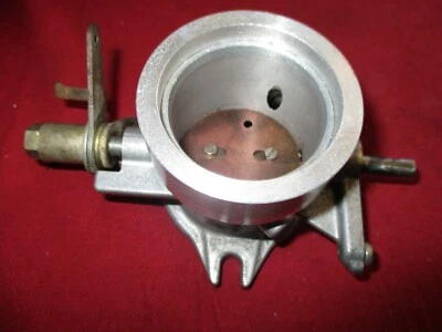 AMPLIADO Porsche 914-2.0 carrocería del acelerador/inyección de combustible 039-133-067 genuino usado Foto 1 de 4