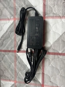 AC/DC Adapter For Sailnovo Y1-14 14'' Electric Bike LBC039420020 Li-ion Charger - Picture 1 of 3