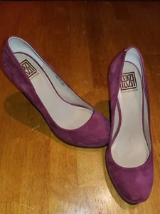 Pour La Victoire Plum Suede Platform Heels Size9.5 B Women’s 5” Platform. EUC - Picture 1 of 7