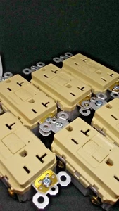 LOT OF 20 Legrand Pass Seymour 2097TRI Tamper Resist 20A GFCI IVORY FREE SHIP b - Picture 1 of 5