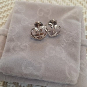 Gucci Interlocking G Heart Lovely Stud Earrings Sterling Silver 925 No Box Used - Picture 1 of 4