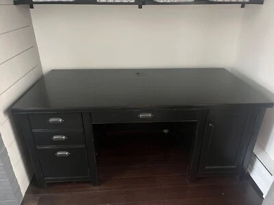 Escritorio de madera maciza negro con cajones, cajón archivador y armario con bandeja extraíble Foto 1 de 4