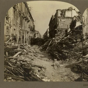 Messina, Erdbeben von 1908: Ruinen Straße vom 20. September - Foto Stereoansicht Keystone - Bild 1 von 3