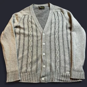 Cárdigan preppy vintage de lana de cordero gris tejido con cable Alan Paine talla 42. - Imagen 1 de 3