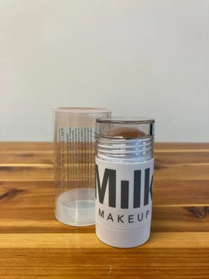 NUEVO MAQUILLAJE DE LECHE Grande Tamaño Completo Mate Bronceador Stick al Horno (1 oz. / 28 g) Foto 1 de 4