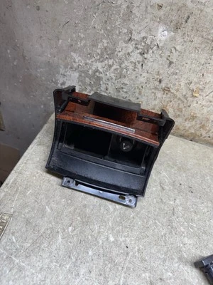 06 07 08 09 10 11 consola cenicero Cadillac DTS  Foto 1 de 3