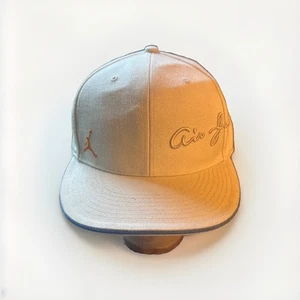 2004 Air Jordan Retro 5 V Script Tan Orange Fitted Hat Sz 7 5/8 Rare - Picture 1 of 13