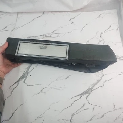 1970 Lincoln D0LB6531605AW Mark III зеленый LH задний подлокотник w зажигалка пепельница OEM - Изображение 1 из 4