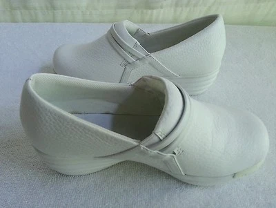 Dickies Women's Slip On Work Shoes White Sz 5 1/2 - Imagem 1 de 4