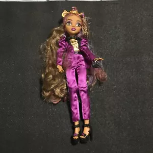 Monster High Clawdeen Wolf bambola solo in Monster Ball Party Fashion Doll - Foto 1 di 8