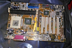 ASUS CUV4X ATX Socket 370 Motherboard AGP Pro PCI ISA FOR PARTS OR REPAIR - Picture 1 of 6