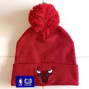 Chicago Bulls NBA Ultra Game Beanie Red Pom Patch Logo Cuffed Knit Hat NWT - Foto 1 di 7