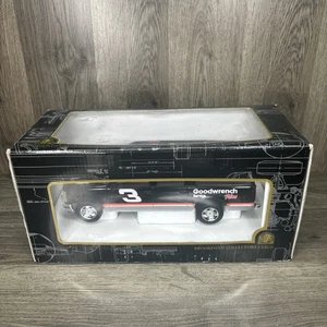 Brookfield Collectors Guild #3 Goodwrench Plus 1/24 Chevy Suburban - Bild 1 von 8
