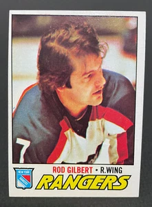 1977-78 TOPPS #25 - ROD GILBERT (HOF) - NEW YORK RANGERS - NRM/MNT - Picture 1 of 2