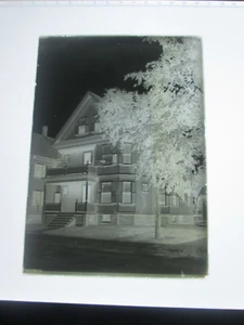 LATE 1800s or EARLY 1900s GLASS NEGATIVE,  HOUSE SCENE-1 - Picture 1 of 1