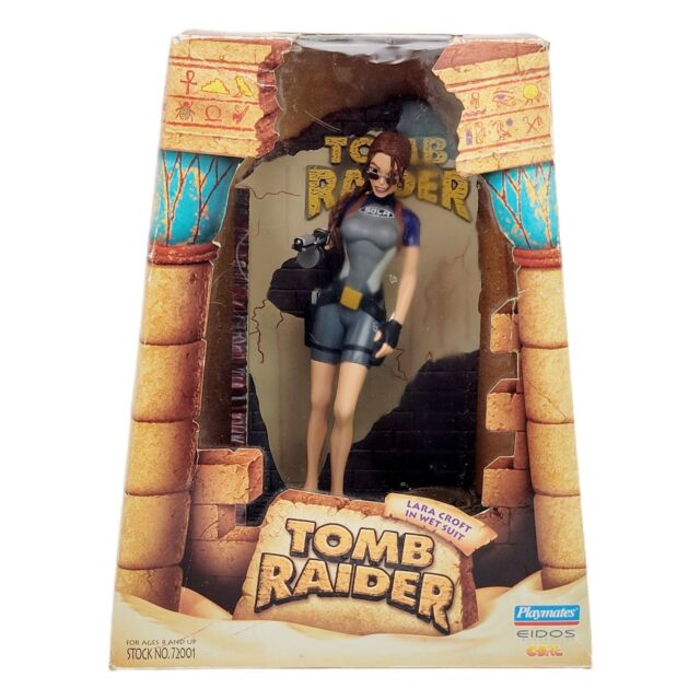 LARA CROFT VS SIMON + RAID GEAR TOMB RAIDER MOVIE FIGURES PLAYMATES SEALED  2001