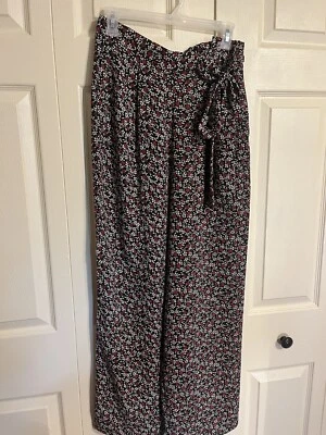 Liz Claiborne collection size for floral women’s slacks flowers, red, and white - Image 1 of 4