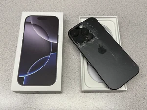 Apple iPhone 16 Pro - 256GB - Titan Schwarz - Display Defekt + Backcover defekt - Bild 1 von 3