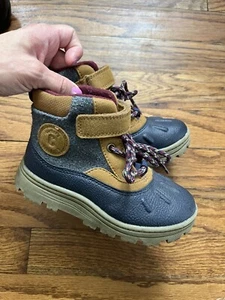 Carters Boots Size 10 - Picture 1 of 4