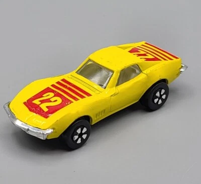 VINTAGE PLAYART CHEVROLET CORVETTE STINGRAY C3 Amarelo, NM HONG KONG - Imagem 1 de 4