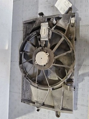 Lincoln MKS 2009-2012 ventilador de radiador conjunto de ventilador de motor ventilador único de 3,7 L OEM Foto 1 de 4