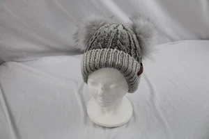 DAMENMÜTZE ARKTISGRAU ZOPFMUSTER ZWEI BOMMELN ~ WINTER ~ GEFÜTTERT, ONE SIZE, KUNSTFELL - Bild 1 von 7
