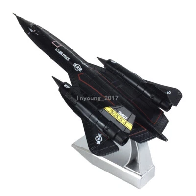 1/144 Lockheed SR-71 Blackbird Reconnaissance Airplane Model Diecast Plane Model - Image 1 of 4