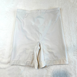 Women's White warner's Seamless Shorts size 2X