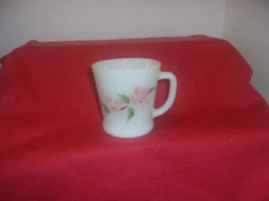 VINTAGE ANCHOR HOCKING FIRE KING FLORAL MUG - Picture 1 of 1